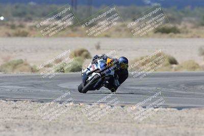 media/Oct-05-2025-CVMA (Sun) [[beeef4f201]]/Race 5-Amateur Supersport Open (Holeshot)/